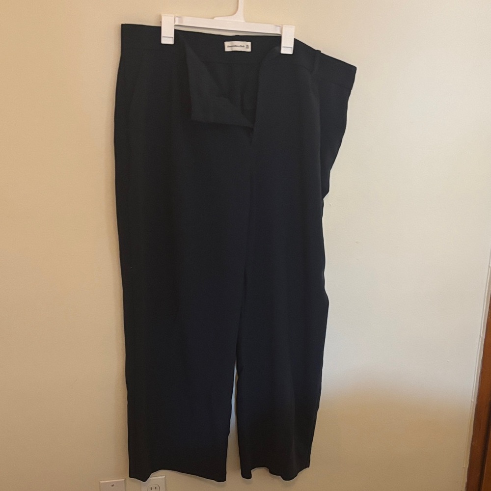 Abercrombie & Fitch Wide Leg Navy Pants